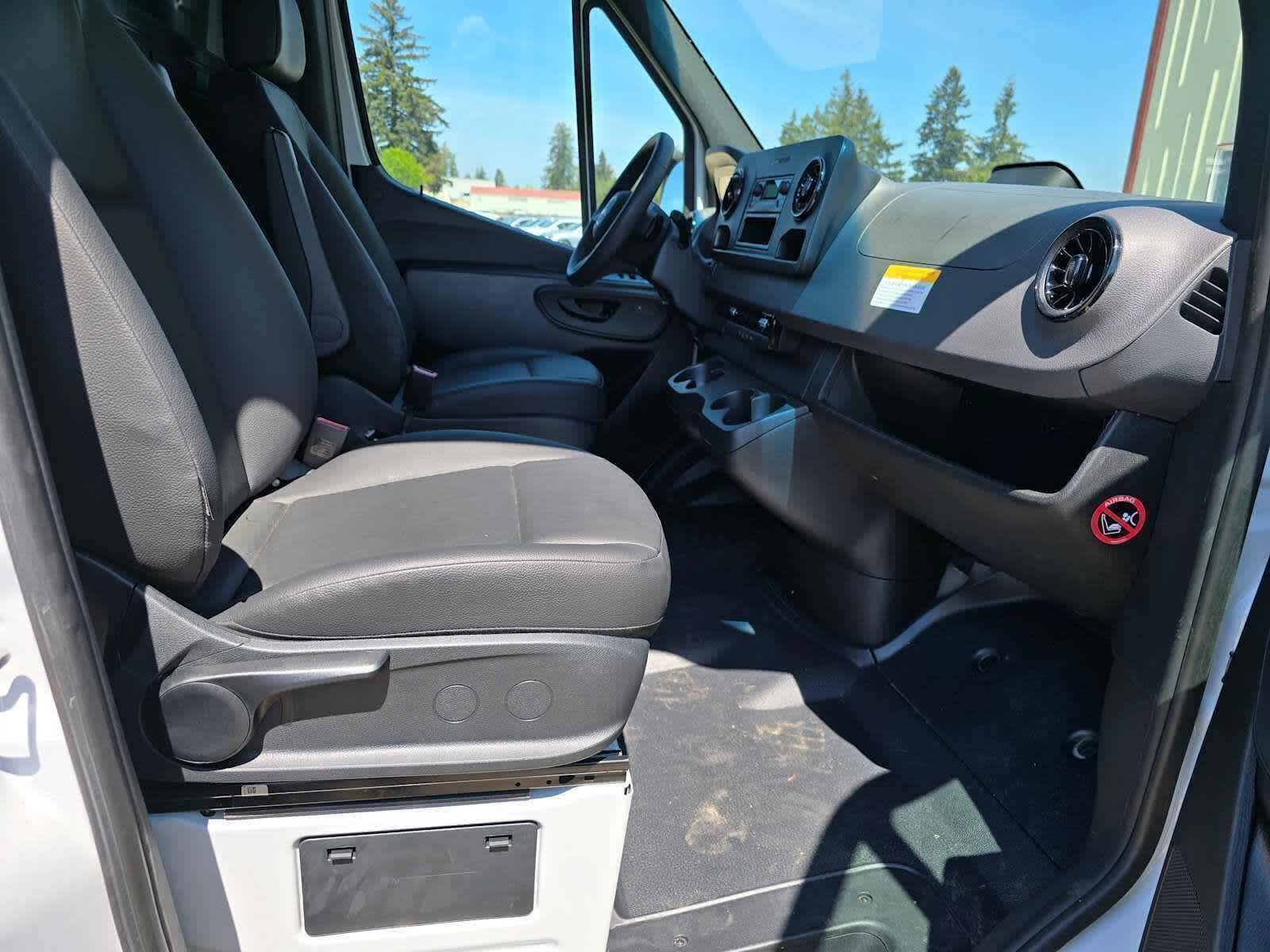 2025 Mercedes-Benz Sprinter Cargo Van 2500 Standard Roof I4 Diesel 144 RWD
