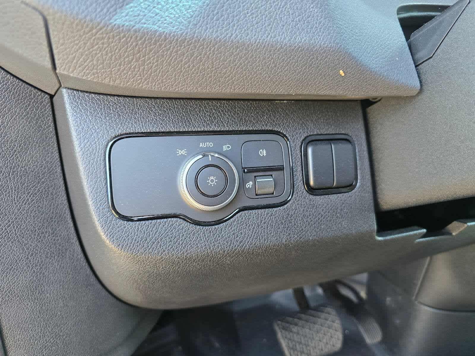 2025 Mercedes-Benz Sprinter Cargo Van 2500 Standard Roof I4 Diesel 144 RWD