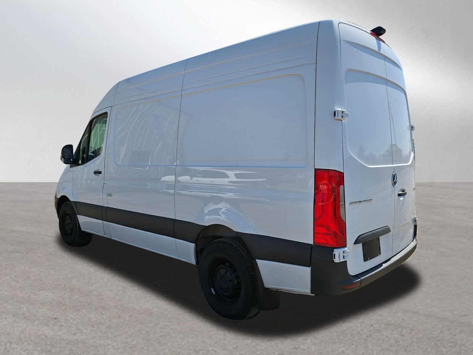 2025 Mercedes-Benz Sprinter Cargo Van 2500 Standard Roof I4 Diesel 144 RWD