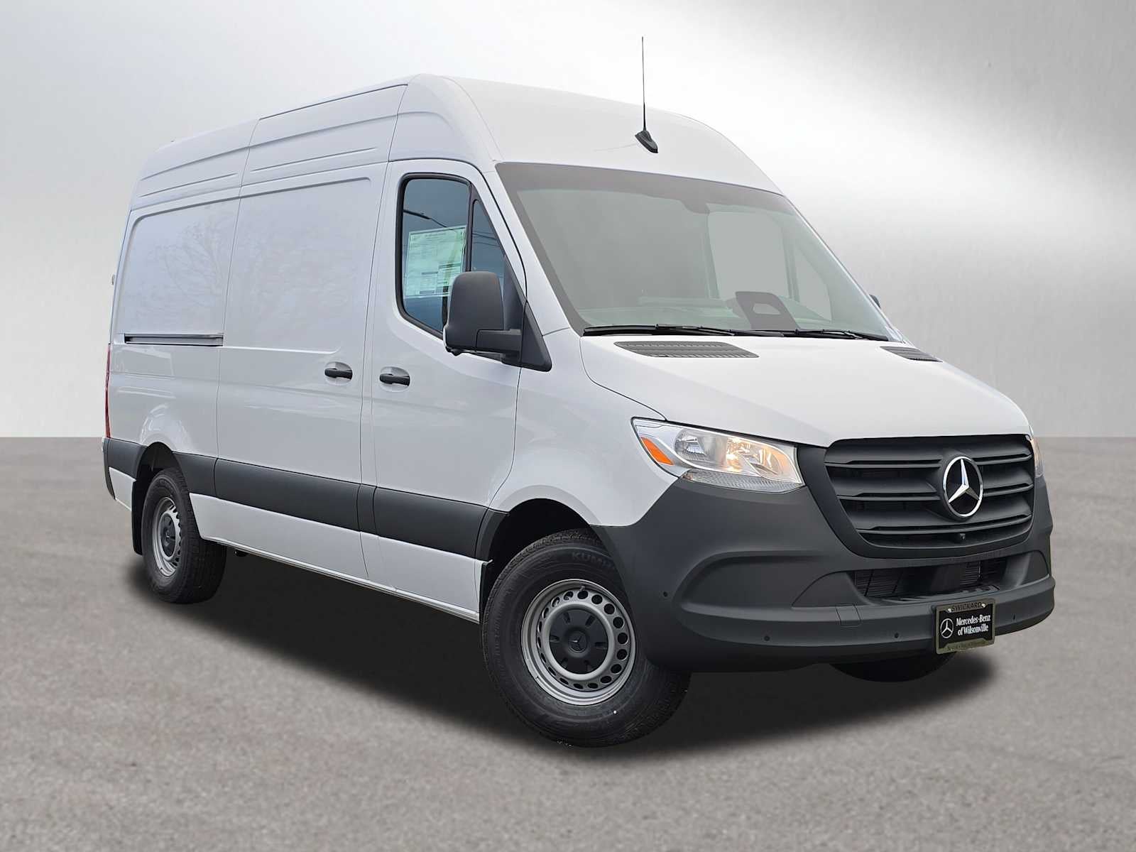 2026 Mercedes-Benz Sprinter 2500 Standard Roof I4 Diesel 144" RWD