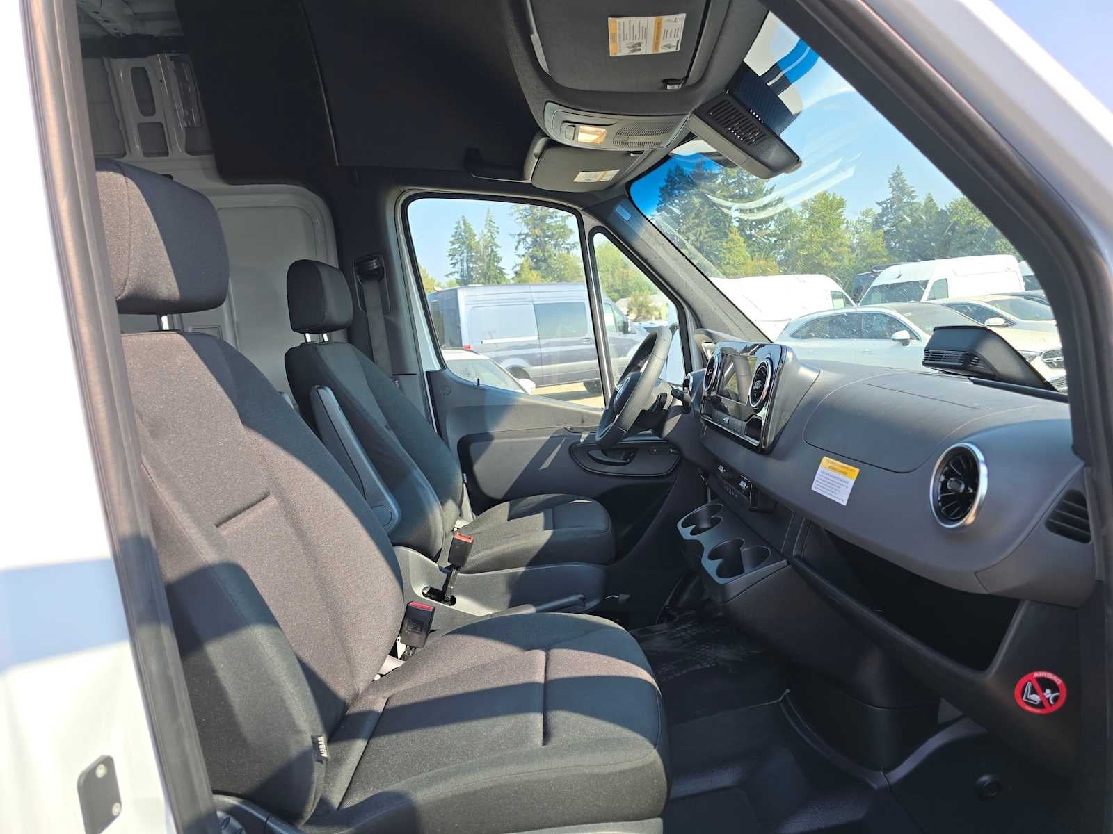 2026 Mercedes-Benz Sprinter 2500 Standard Roof I4 Diesel 144 RWD