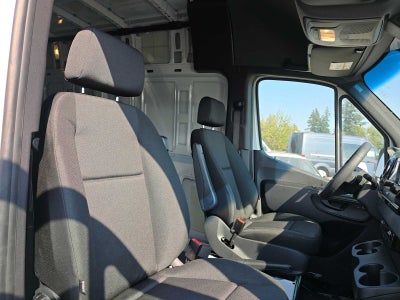 2026 Mercedes-Benz Sprinter 2500 Standard Roof I4 Diesel 144 RWD