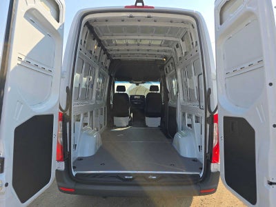 2026 Mercedes-Benz Sprinter 2500 Standard Roof I4 Diesel 144 RWD