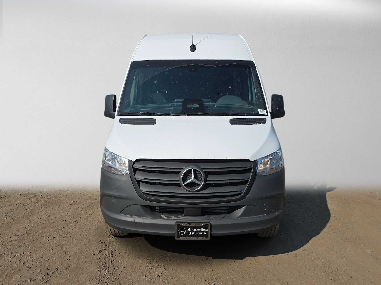 2026 Mercedes-Benz Sprinter 2500 Standard Roof I4 Diesel 144 RWD