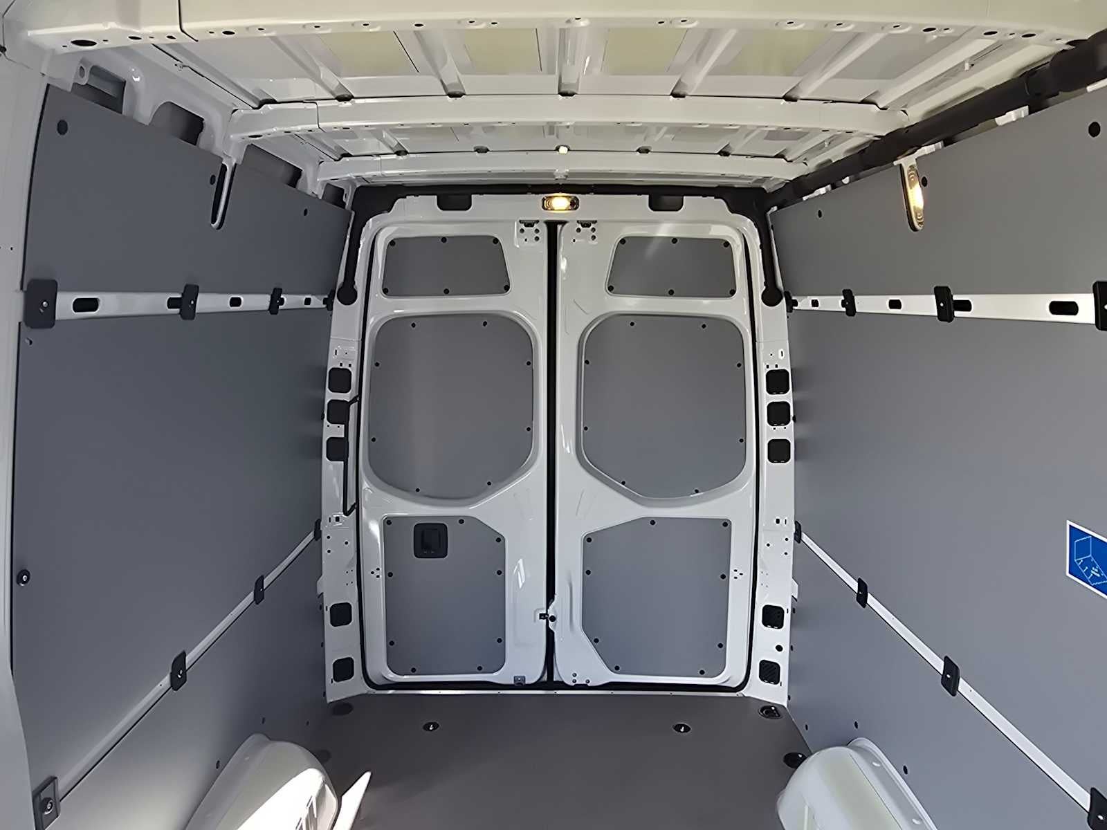 2026 Mercedes-Benz Sprinter 2500 Standard Roof I4 Diesel 144 RWD