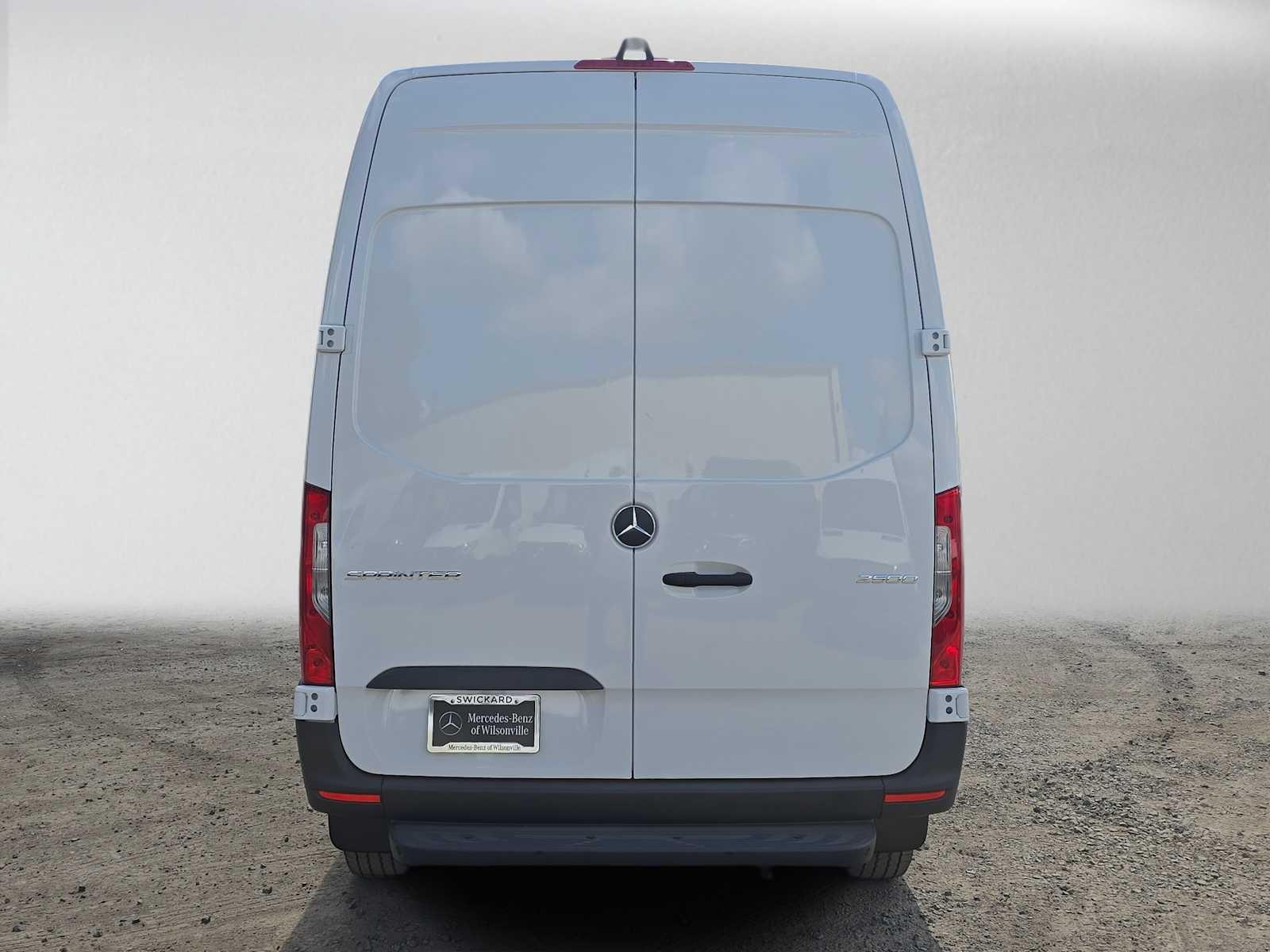 2026 Mercedes-Benz Sprinter 2500 Standard Roof I4 Diesel 144 RWD