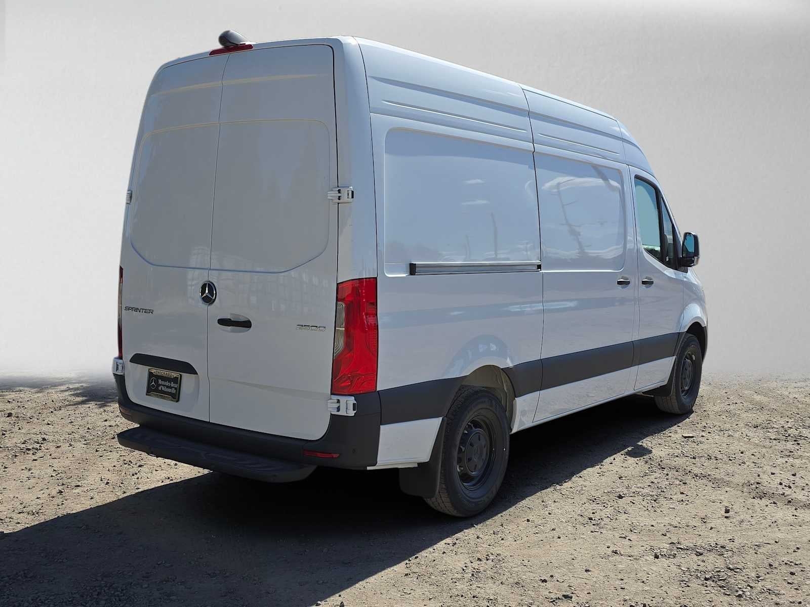 2026 Mercedes-Benz Sprinter Cargo 2500 Standard Roof I4 Diesel 144 RWD