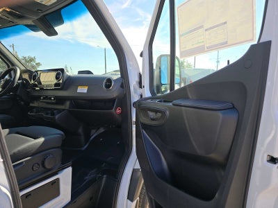 2026 Mercedes-Benz Sprinter Cargo 2500 Standard Roof I4 Diesel 144 RWD