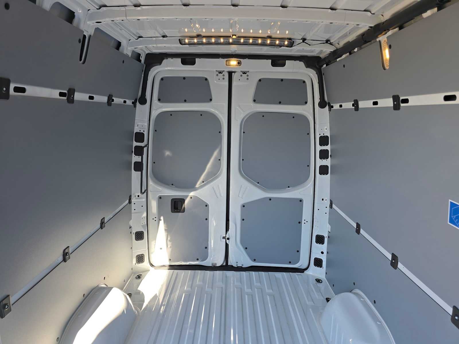 2026 Mercedes-Benz Sprinter Cargo 2500 Standard Roof I4 Diesel 144 RWD