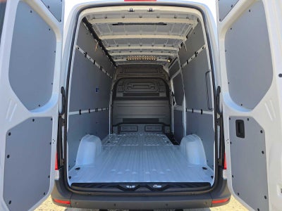 2026 Mercedes-Benz Sprinter Cargo 2500 Standard Roof I4 Diesel 144 RWD