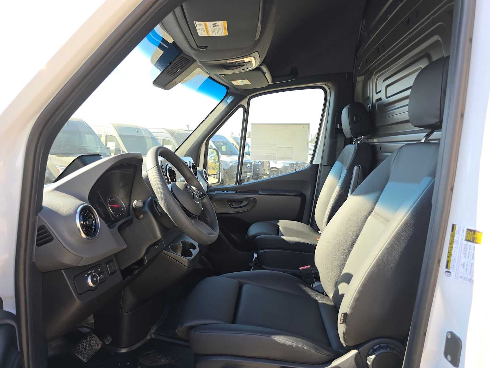 2026 Mercedes-Benz Sprinter Cargo 2500 Standard Roof I4 Diesel 144 RWD