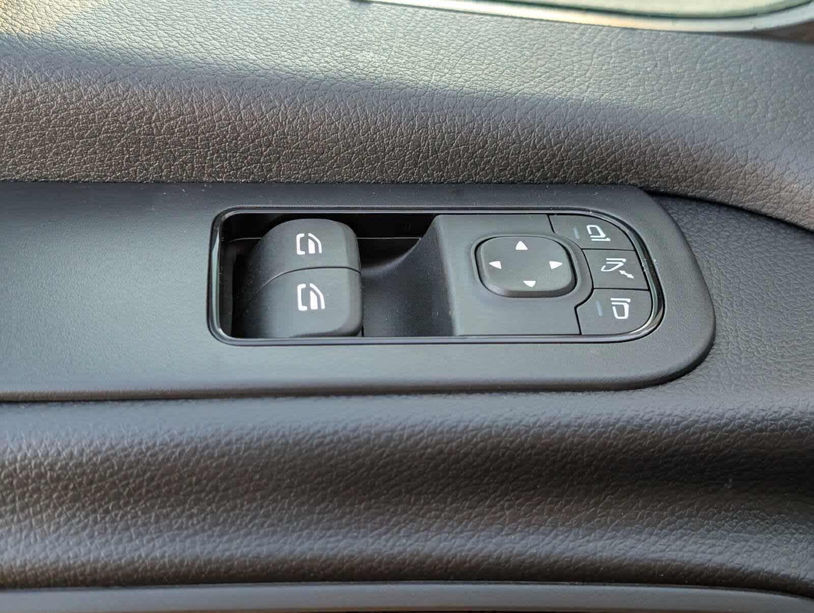 2025 Mercedes-Benz Sprinter Cargo Van 2500 Standard Roof I4 Diesel 144 RWD