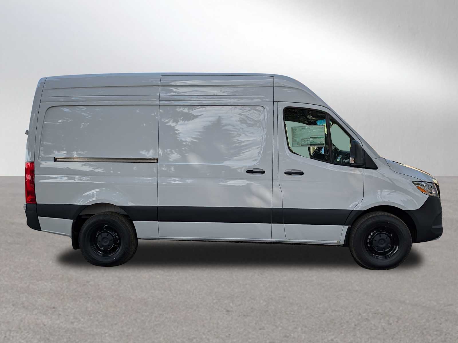 2025 Mercedes-Benz Sprinter Cargo Van 2500 Standard Roof I4 Diesel 144" RWD