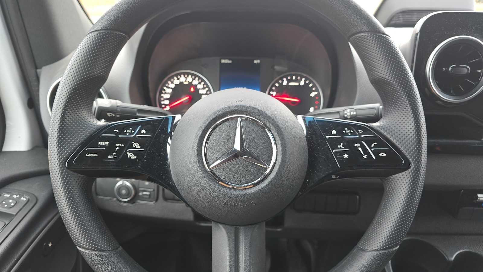 2025 Mercedes-Benz Sprinter Cargo Van 2500 Standard Roof I4 Diesel 144" RWD