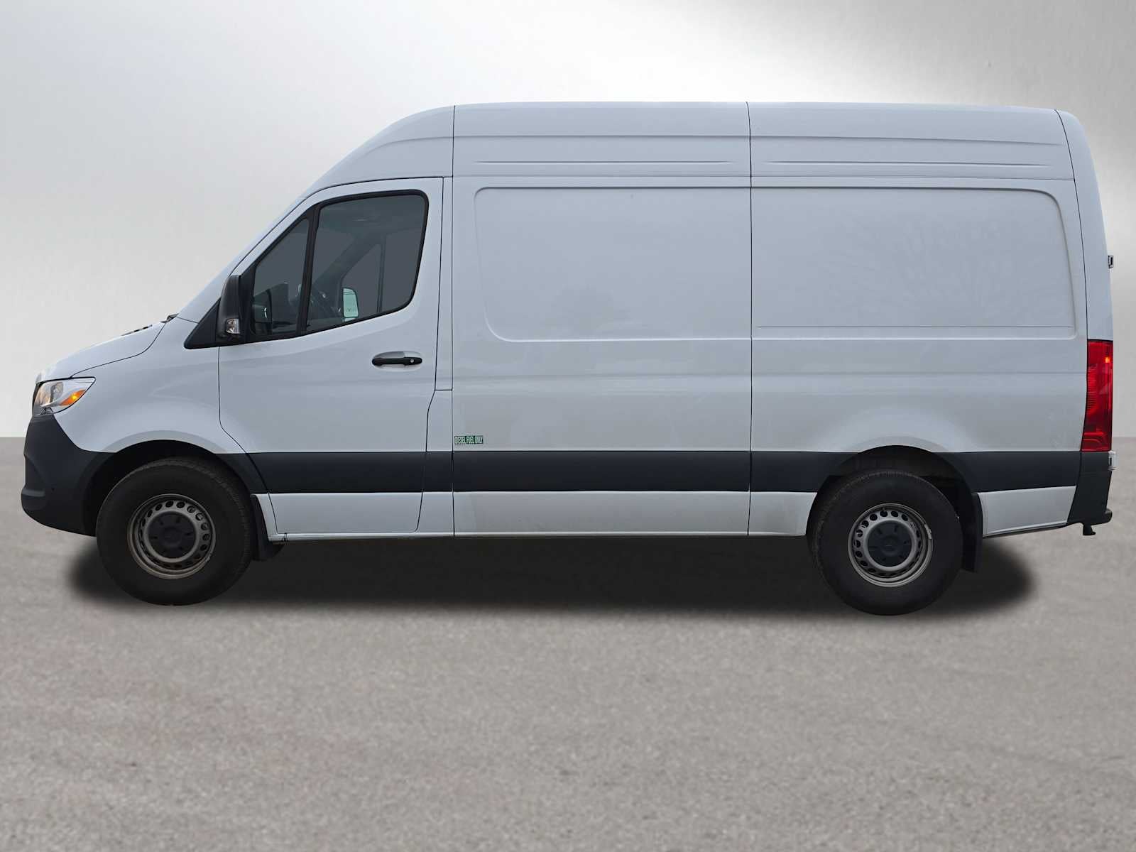2025 Mercedes-Benz Sprinter Cargo Van 2500 Standard Roof I4 Diesel 144" RWD