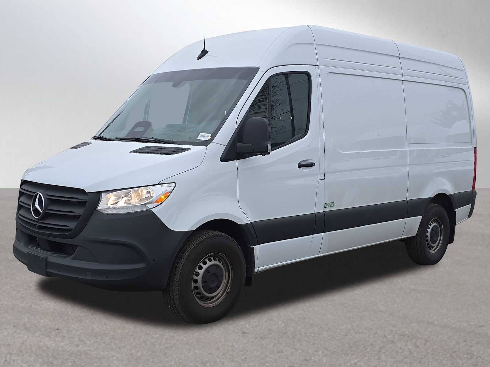 2025 Mercedes-Benz Sprinter Cargo Van 2500 Standard Roof I4 Diesel 144" RWD