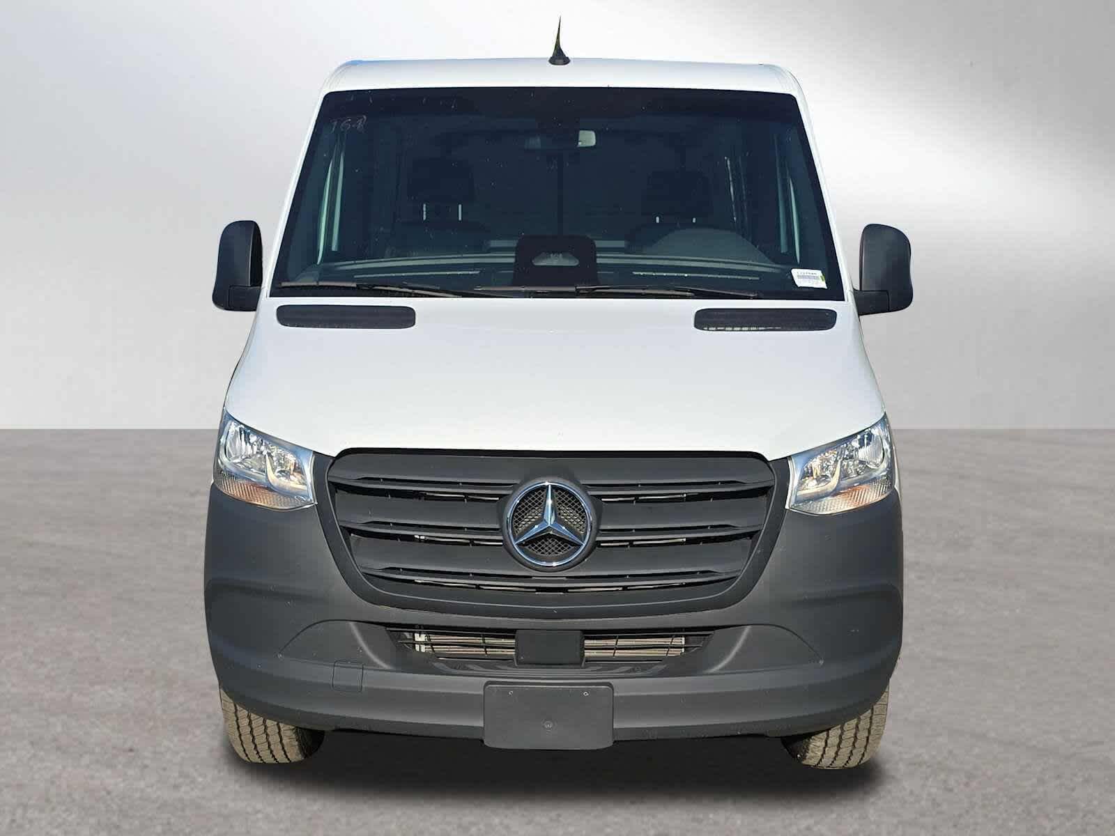 2025 Mercedes-Benz Sprinter Cargo Van 2500 Standard Roof I4 Diesel 144 RWD