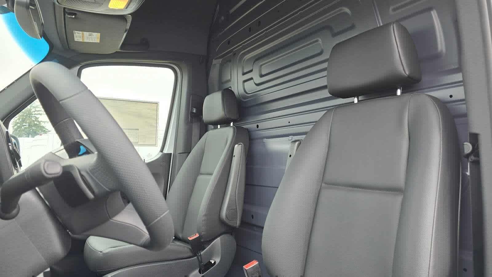 2025 Mercedes-Benz Sprinter Cargo Van 2500 Standard Roof I4 Diesel 144 RWD