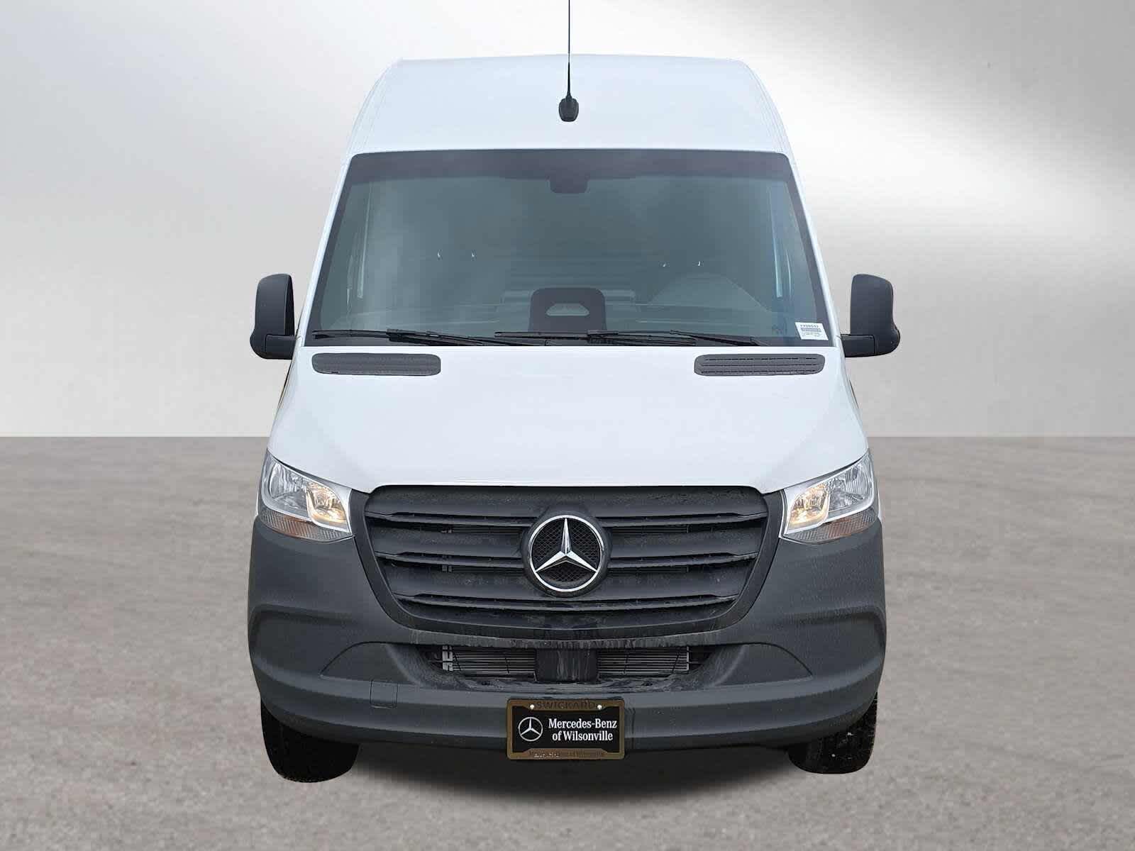 2025 Mercedes-Benz Sprinter Cargo Van 2500 Standard Roof I4 Diesel 144 RWD