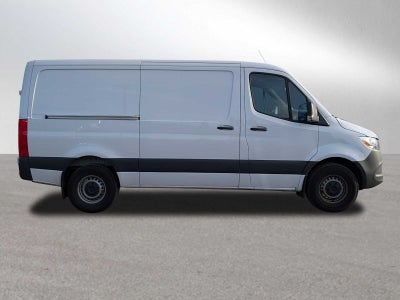 2025 Mercedes-Benz Sprinter Cargo Van 2500 Standard Roof I4 Diesel 144" RWD