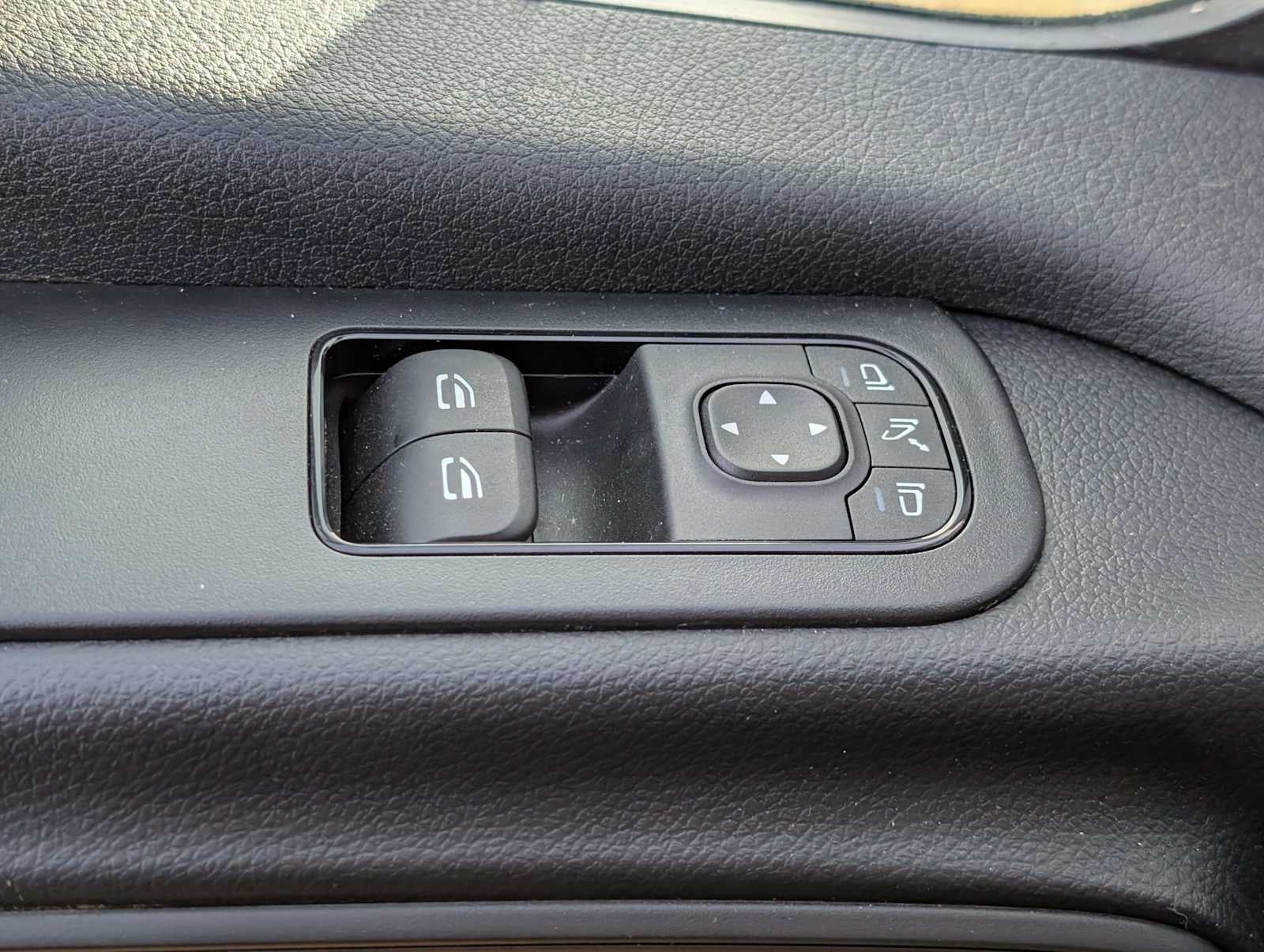 2025 Mercedes-Benz Sprinter Cargo Van 2500 Standard Roof I4 Diesel 144" RWD