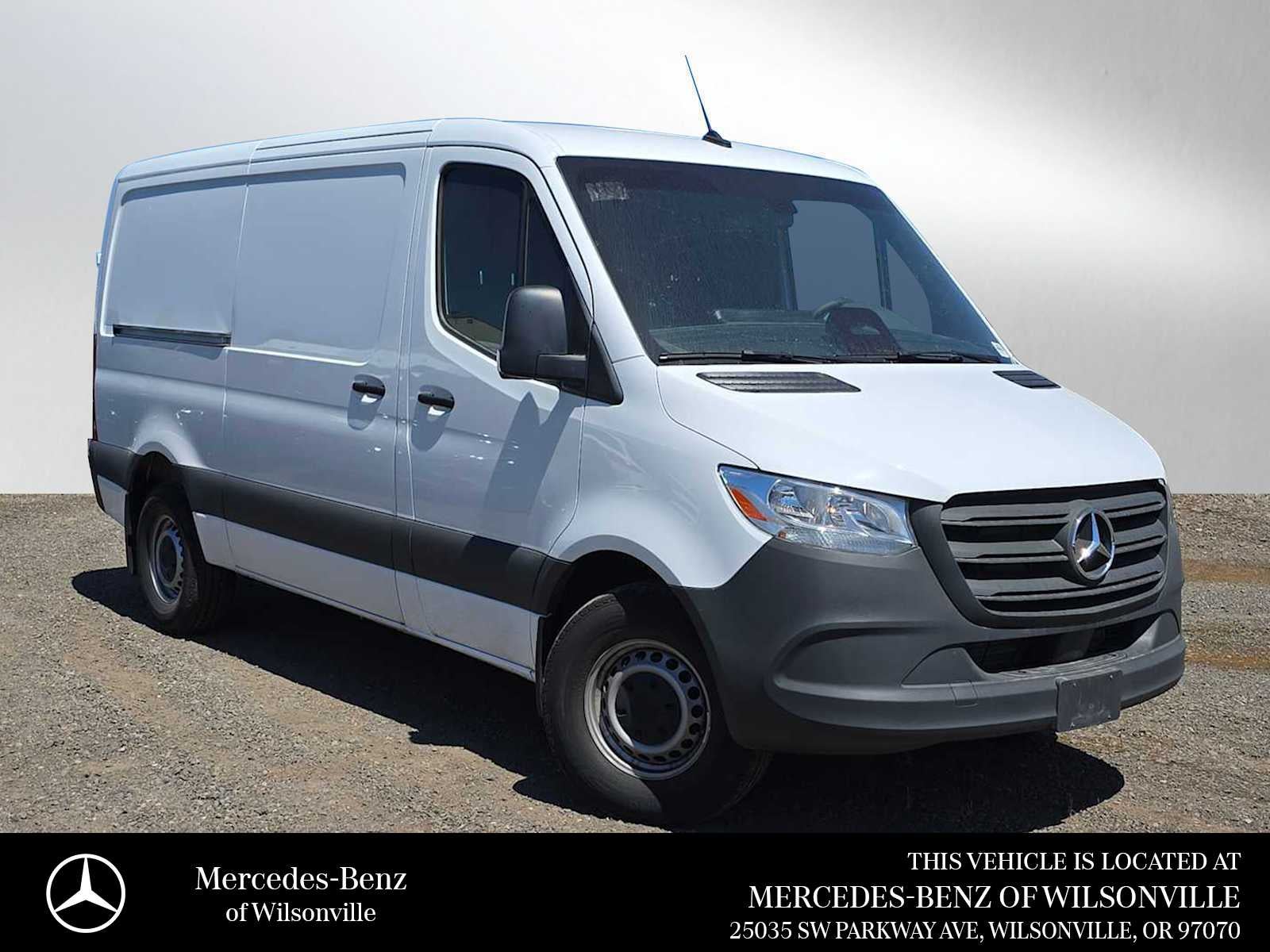 2025 Mercedes-Benz Sprinter Cargo Van 2500 Standard Roof I4 Diesel 144 RWD