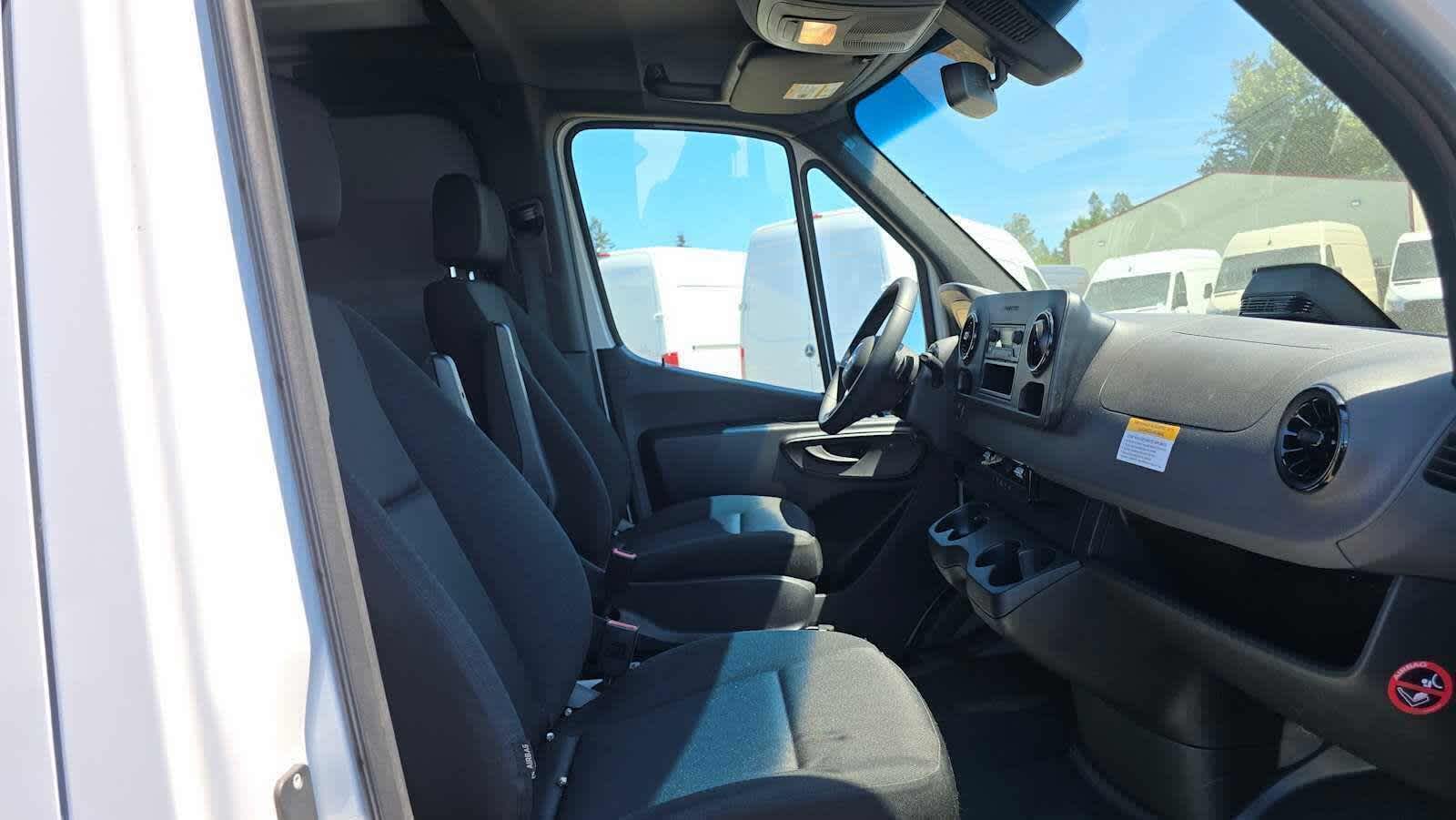 2025 Mercedes-Benz Sprinter Cargo Van 2500 Standard Roof I4 Diesel 144 RWD