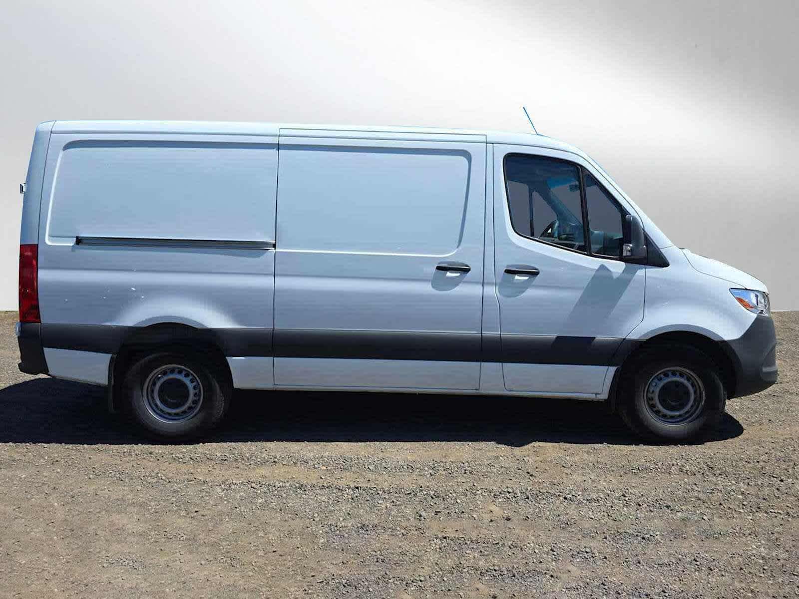 2025 Mercedes-Benz Sprinter Cargo Van 2500 Standard Roof I4 Diesel 144 RWD