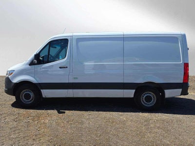 2025 Mercedes-Benz Sprinter Cargo Van 2500 Standard Roof I4 Diesel 144 RWD