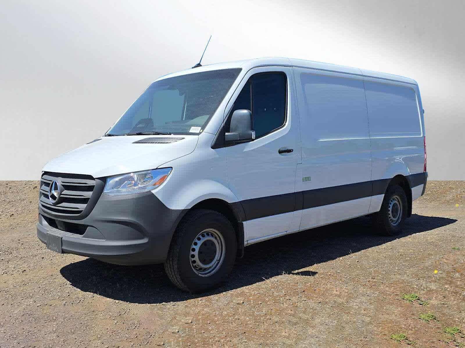 2025 Mercedes-Benz Sprinter Cargo Van 2500 Standard Roof I4 Diesel 144 RWD