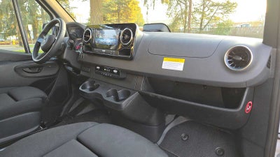 2025 Mercedes-Benz Sprinter Cargo Van 2500 Standard Roof I4 Diesel 144" RWD