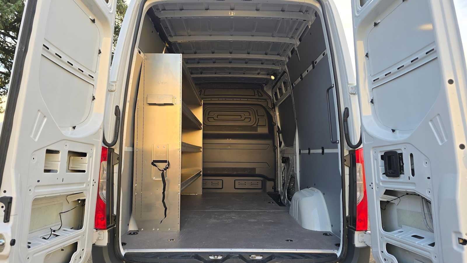 2025 Mercedes-Benz Sprinter Cargo Van 2500 Standard Roof I4 Diesel 144" RWD