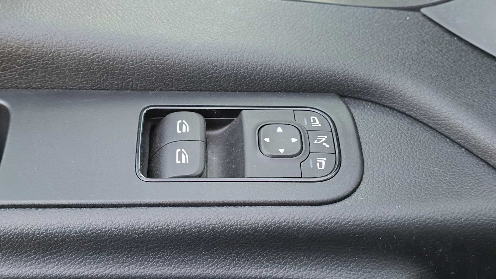 2025 Mercedes-Benz Sprinter Cargo Van 2500 Standard Roof I4 Diesel 144" RWD