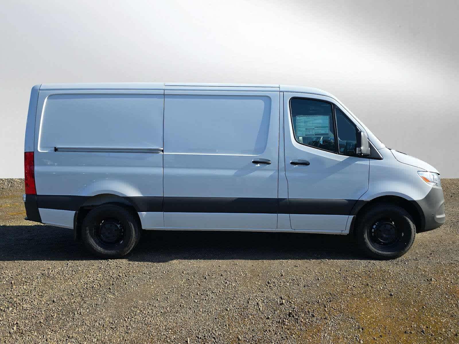 2026 Mercedes-Benz Sprinter 2500 Standard Roof I4 Diesel 144 RWD