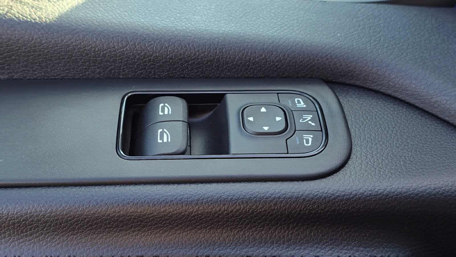 2026 Mercedes-Benz Sprinter 2500 Standard Roof I4 Diesel 144 RWD