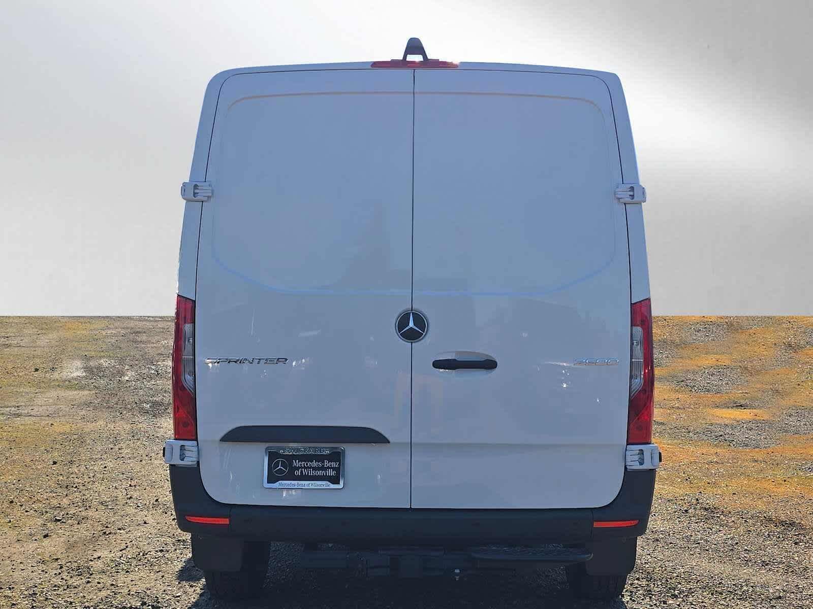 2026 Mercedes-Benz Sprinter 2500 Standard Roof I4 Diesel 144 RWD