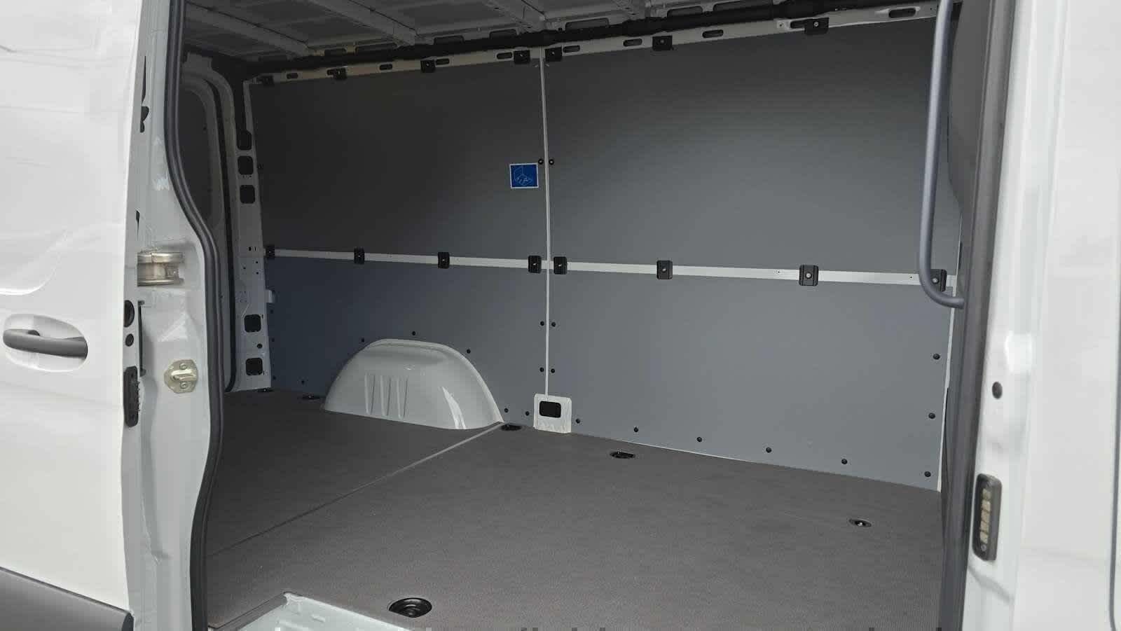 2026 Mercedes-Benz Sprinter 2500 Standard Roof I4 Diesel 144 RWD