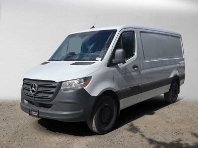 2026 Mercedes-Benz Sprinter 2500 Standard Roof I4 Diesel 144 RWD