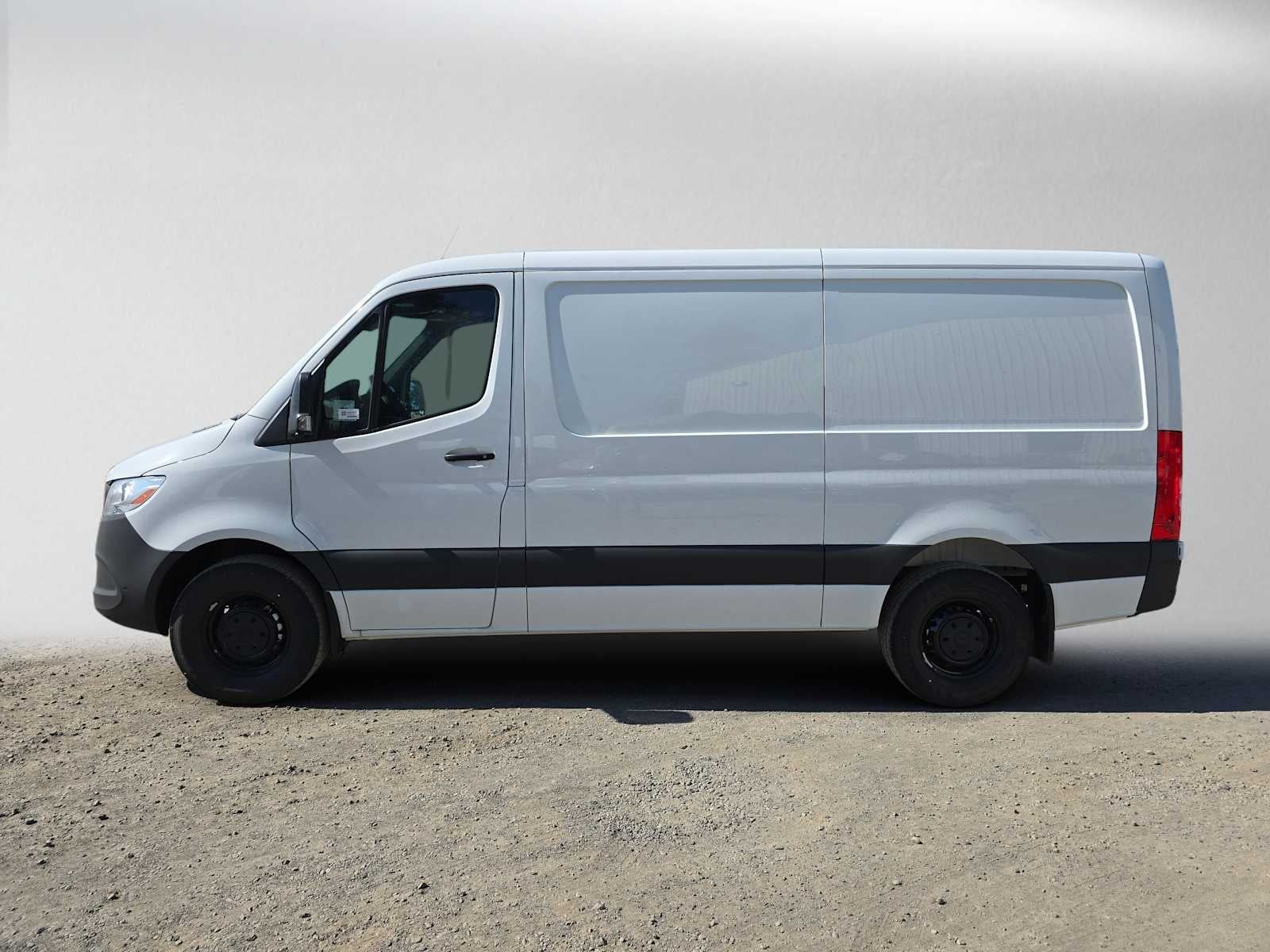 2026 Mercedes-Benz Sprinter Cargo 2500 Standard Roof I4 Diesel 144 RWD