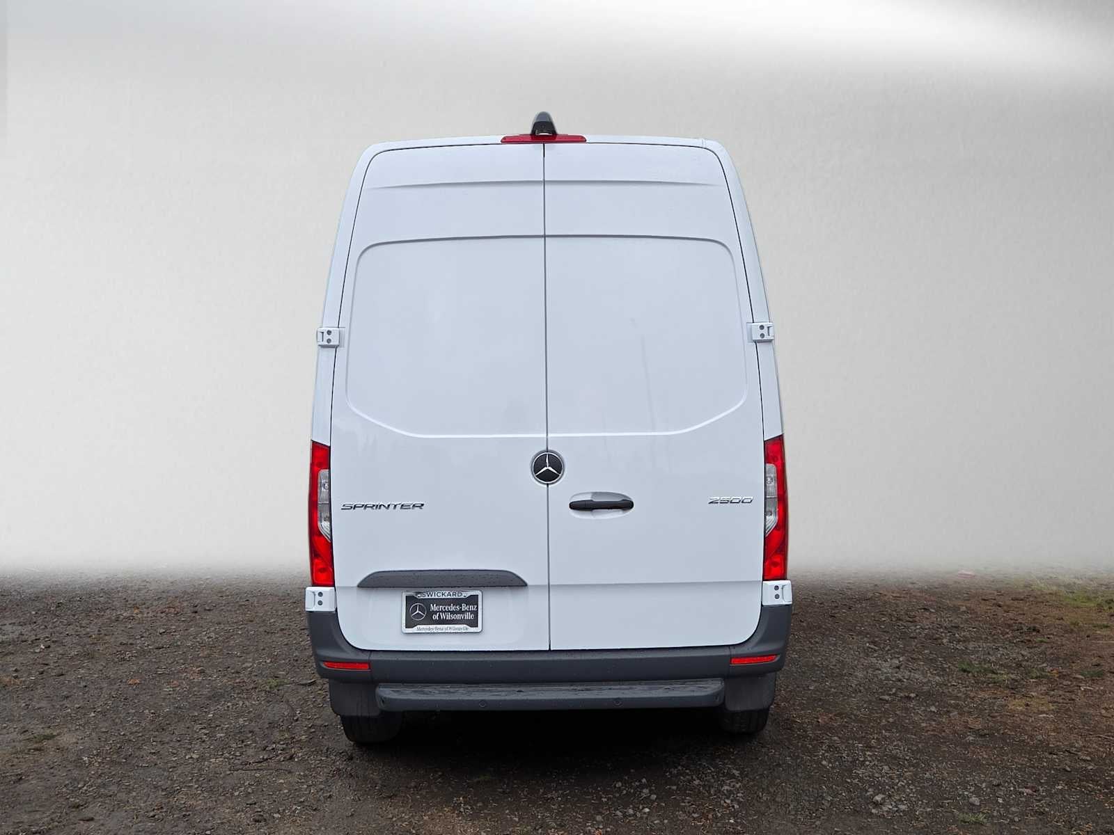 2026 Mercedes-Benz Sprinter Cargo 2500 Standard Roof I4 Diesel 144 RWD