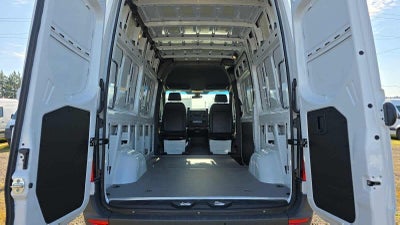 2025 Mercedes-Benz Sprinter Cargo Van 2500 Standard Roof I4 Diesel 144 RWD
