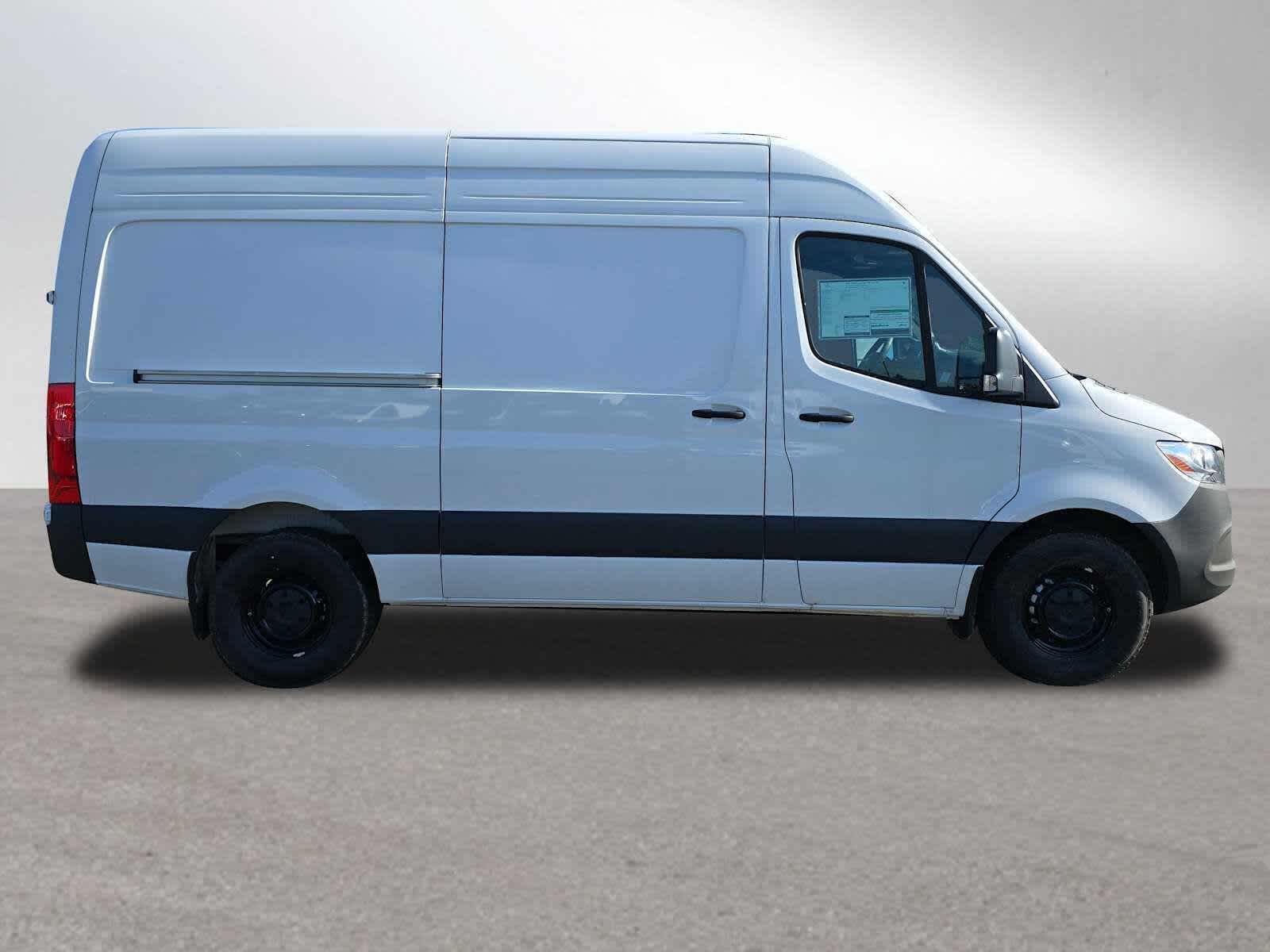 2025 Mercedes-Benz Sprinter Cargo Van 2500 Standard Roof I4 Diesel 144 RWD