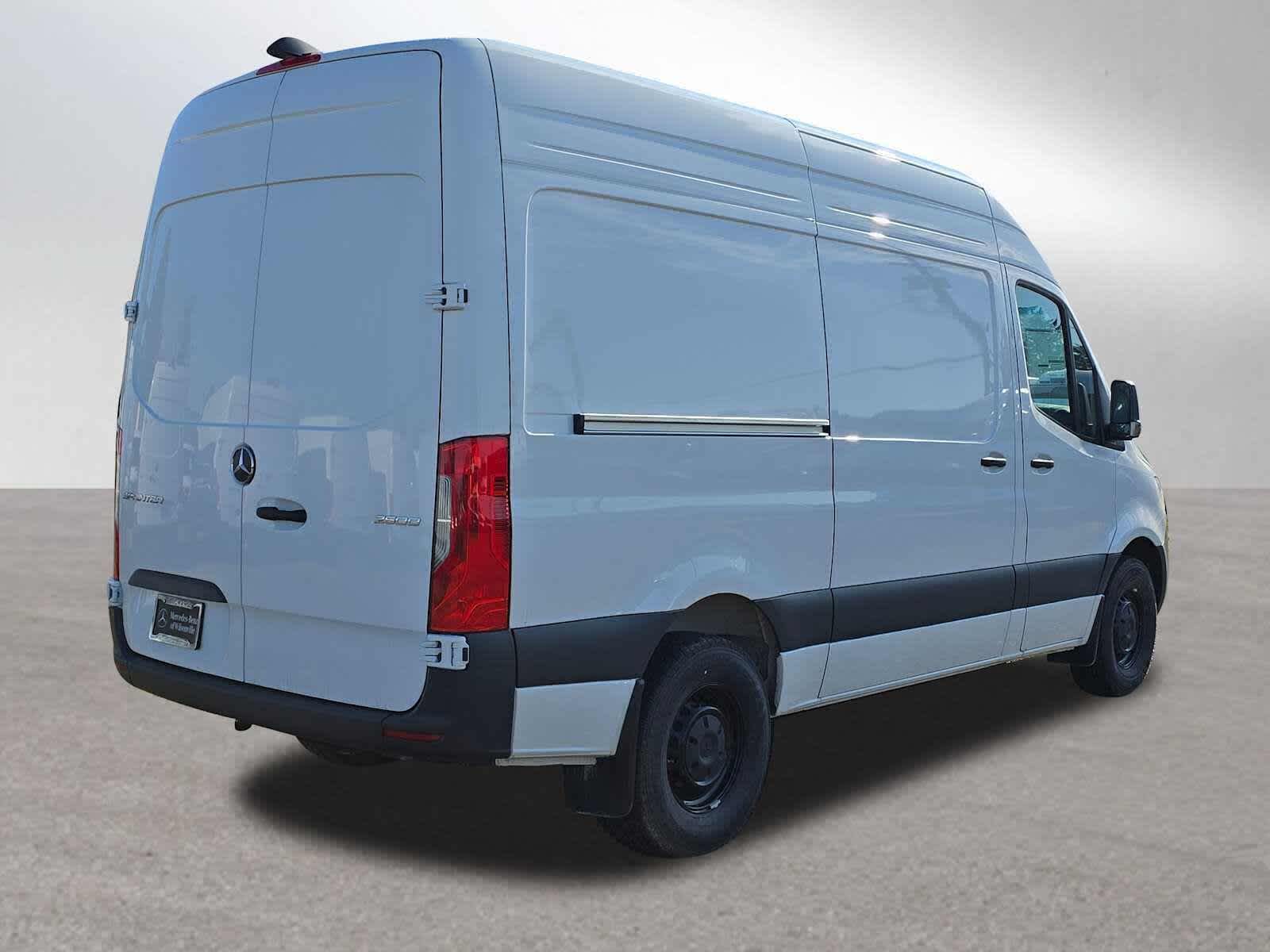 2025 Mercedes-Benz Sprinter Cargo Van 2500 Standard Roof I4 Diesel 144 RWD