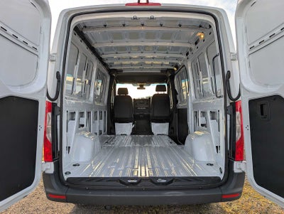2025 Mercedes-Benz Sprinter Cargo Van 2500 Standard Roof I4 Diesel 144" RWD