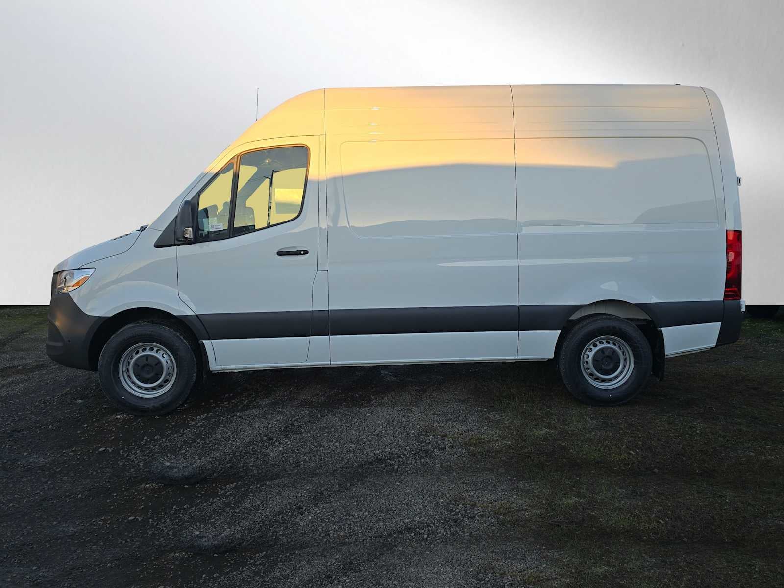 2026 Mercedes-Benz Sprinter 2500 Standard Roof I4 Diesel 144" RWD