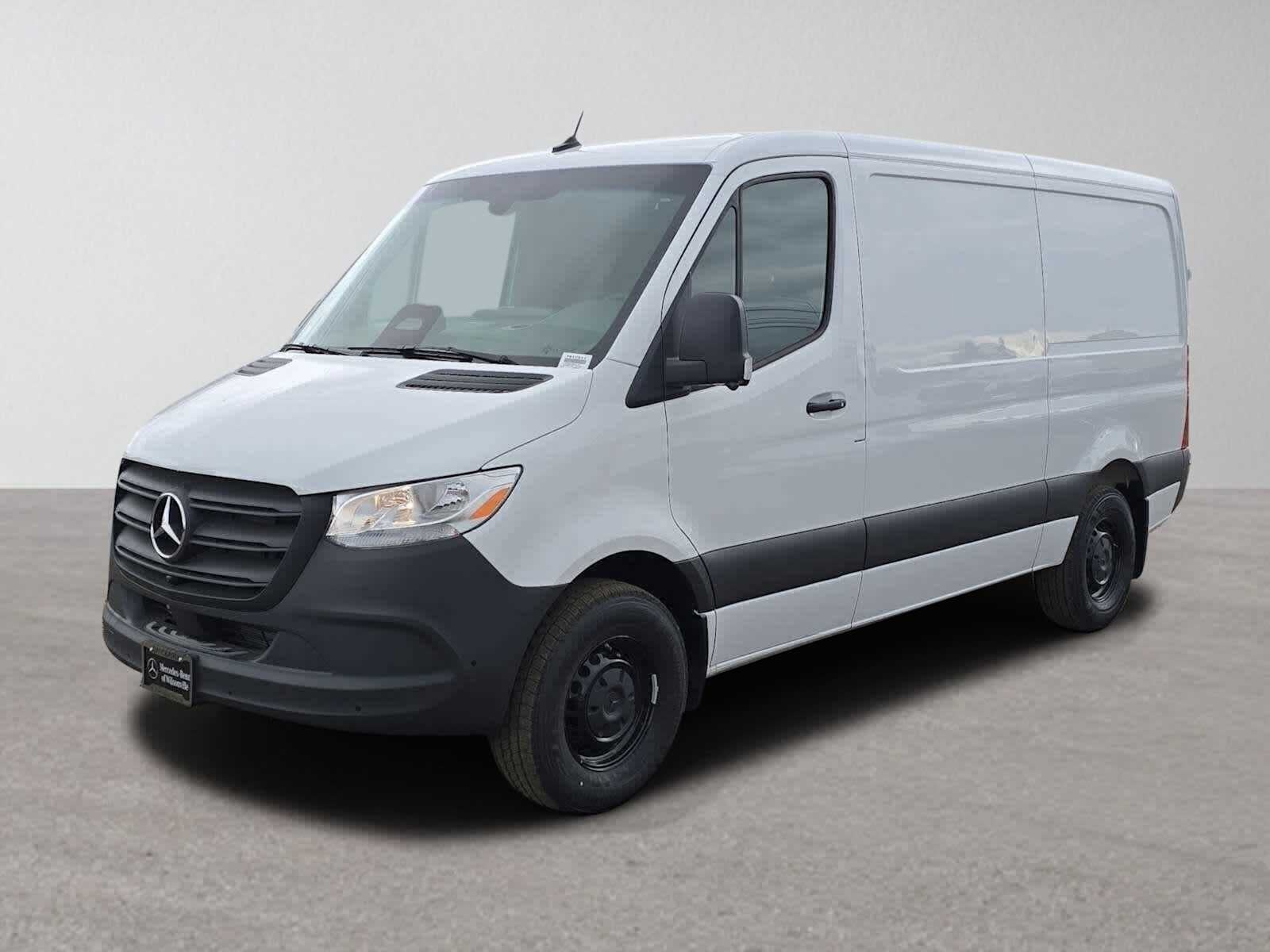 2026 Mercedes-Benz Sprinter 2500 Standard Roof I4 Diesel 144 RWD