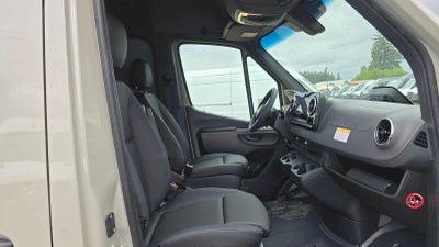 2026 Mercedes-Benz Sprinter 2500 Standard Roof I4 Diesel 144 RWD