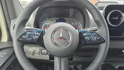 2026 Mercedes-Benz Sprinter 2500 Standard Roof I4 Diesel 144 RWD