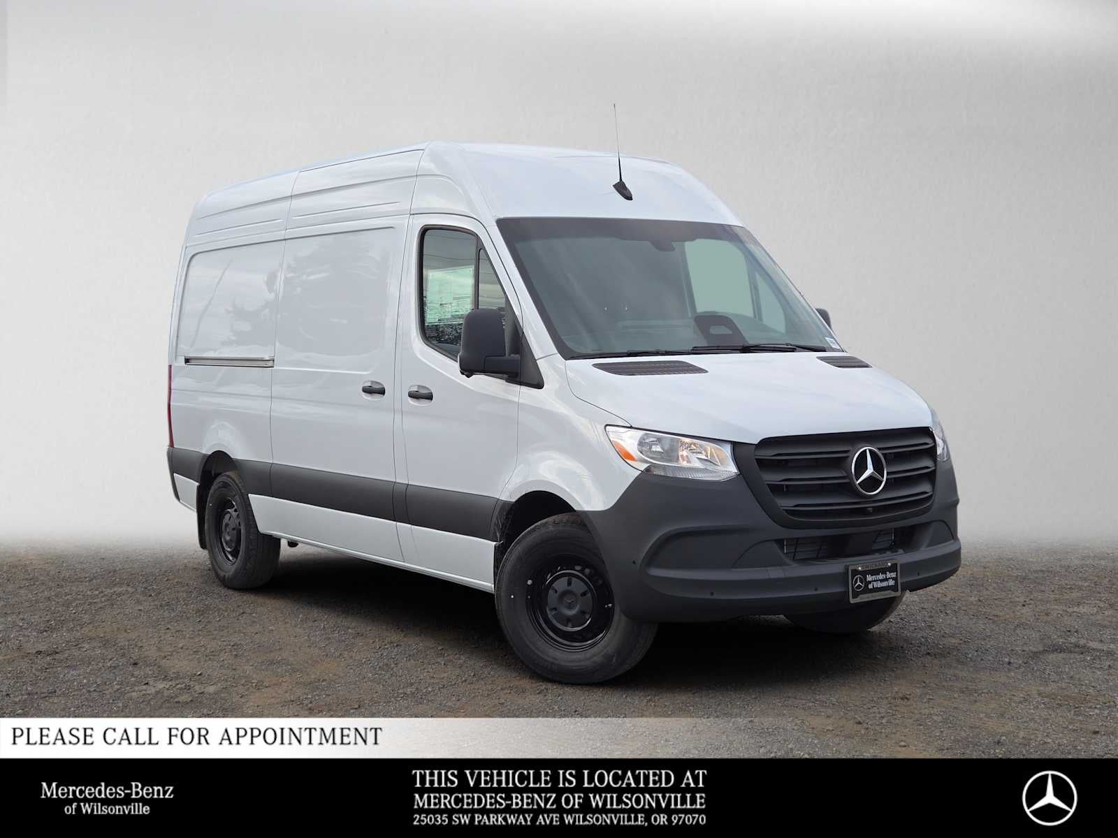 2026 Mercedes-Benz Sprinter Cargo 2500 Standard Roof I4 Diesel 144 RWD