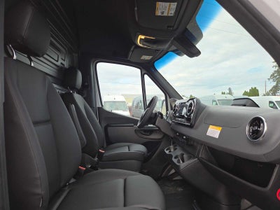 2026 Mercedes-Benz Sprinter Cargo 2500 Standard Roof I4 Diesel 144 RWD